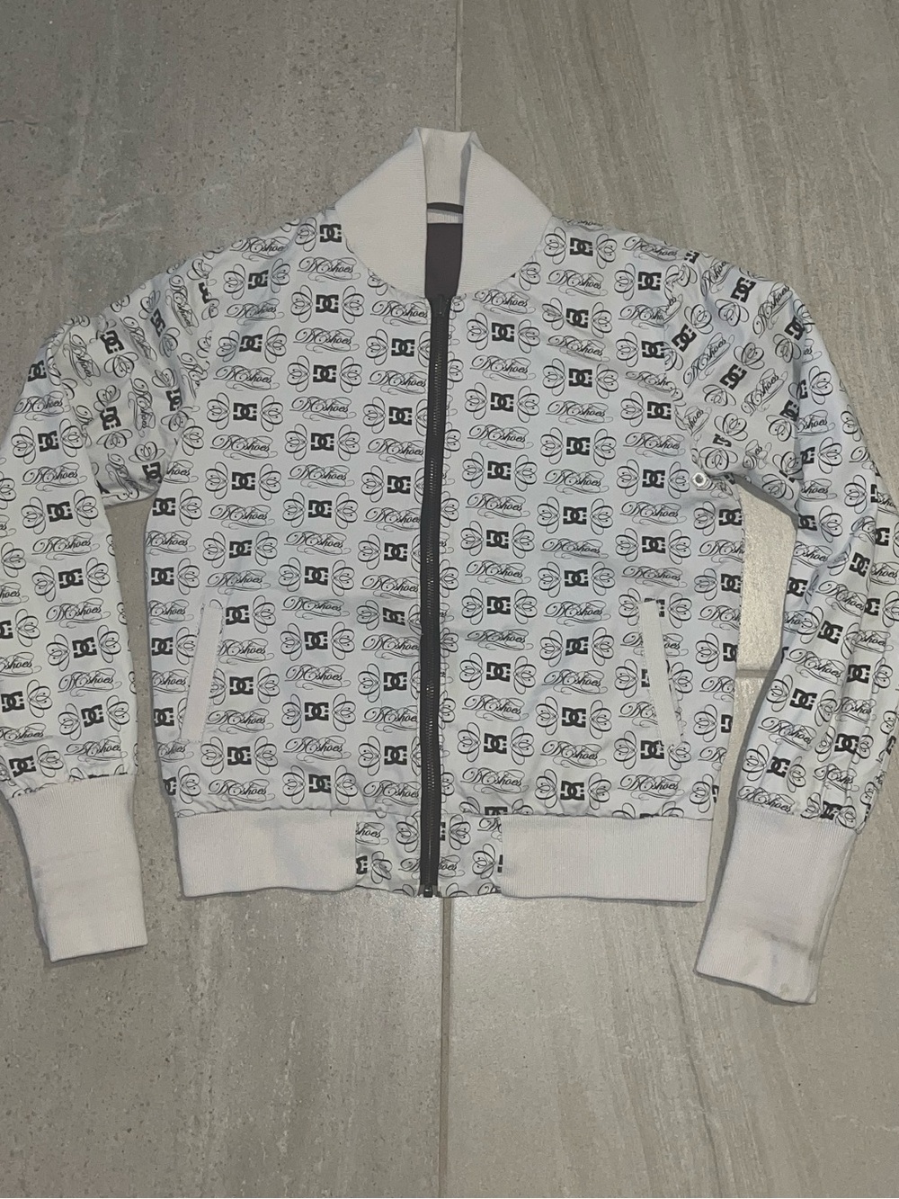 DC White/Brown Jacket Reversible Size M